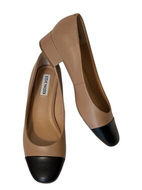 STEVE MADDEN Tan and Black 1” Heel Leather Pumps Size 8.5.